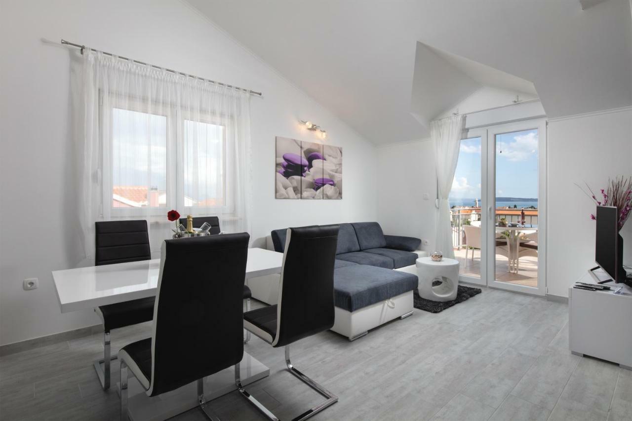 Villa Apartments Kordic Kaštela Eksteriør billede