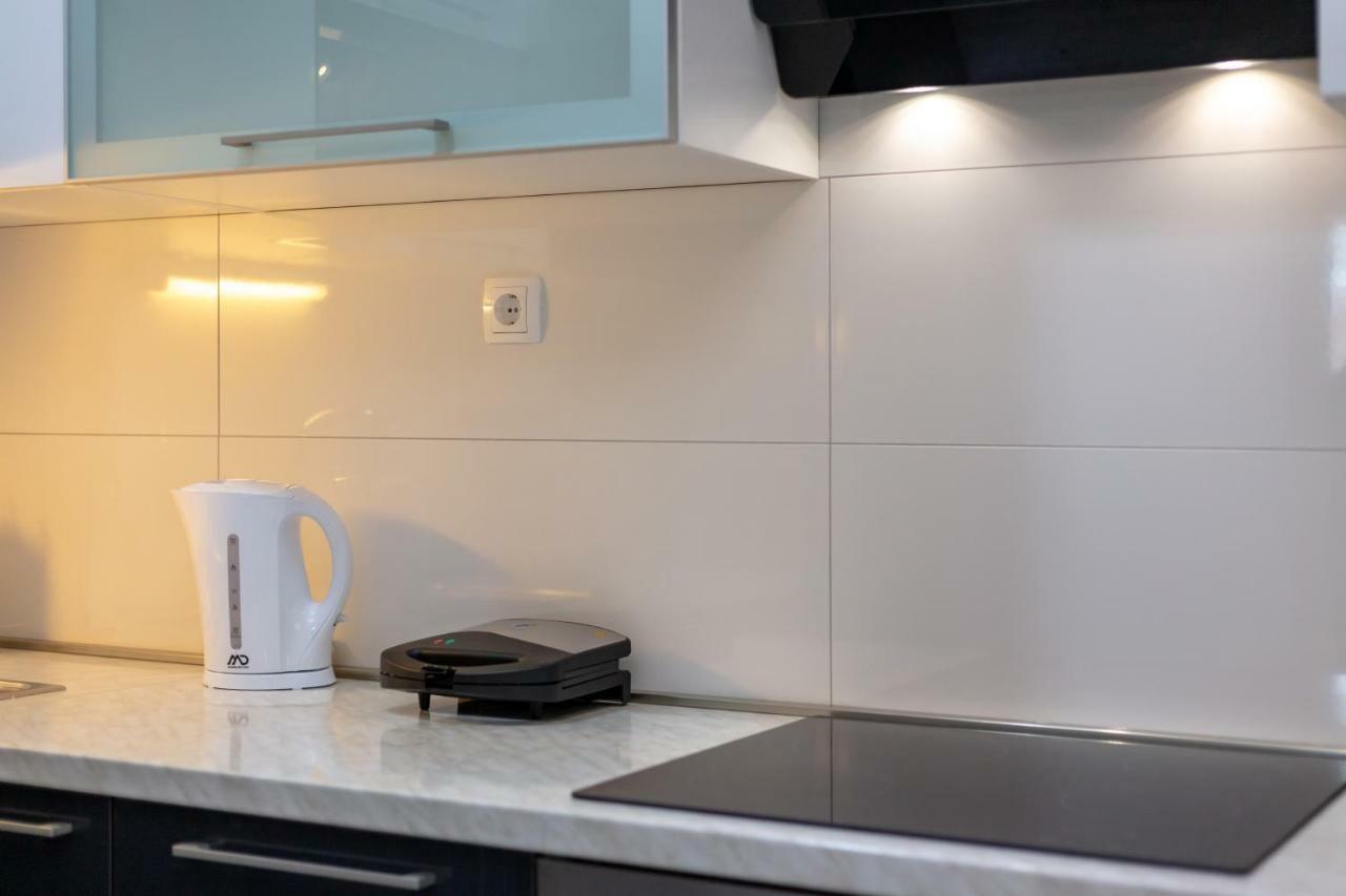 Villa Apartments Kordic Kaštela Eksteriør billede