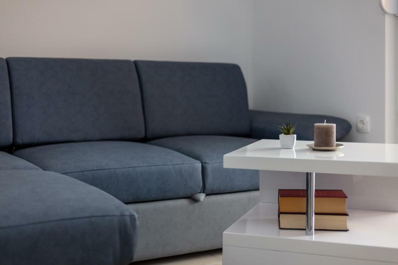 Villa Apartments Kordic Kaštela Eksteriør billede