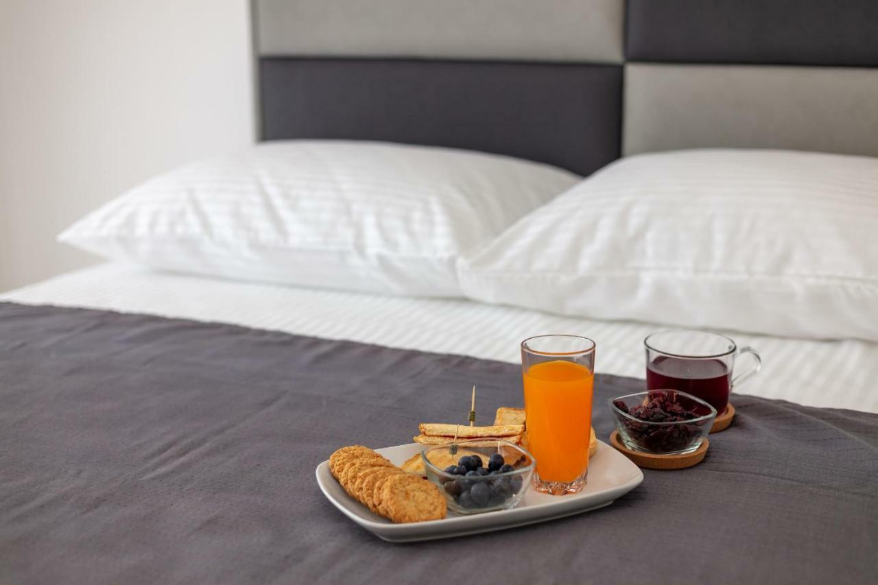 Villa Apartments Kordic Kaštela Eksteriør billede